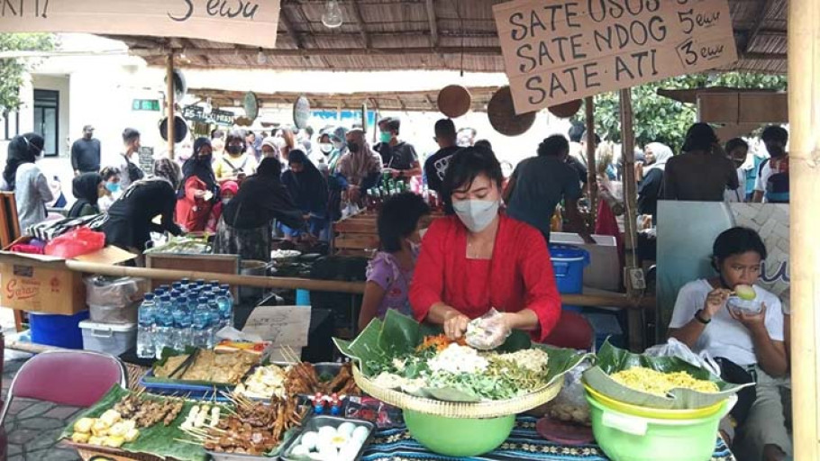 Bernostalgia dengan Kuliner Jadul Hingga Barang Antik di Pasar Kangen Jogja