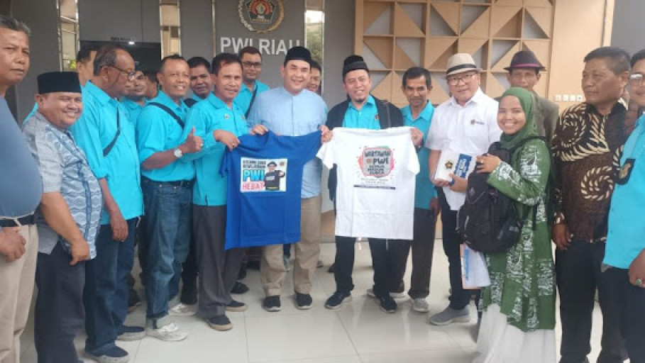 Kunjungan PWI Tanah Datar ke PWI Riau: Studi Banding dan Solidaritas Wartawan