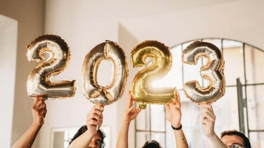 Penuh Harapan: Motivasi dari Kata-kata Bijak Menuju Tahun Baru 2024.