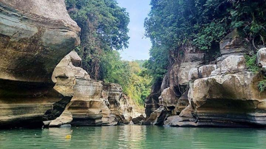 Tonjong Canyon: Wisata Alam yang Menyegarkan di Kabupaten Tasikmalaya